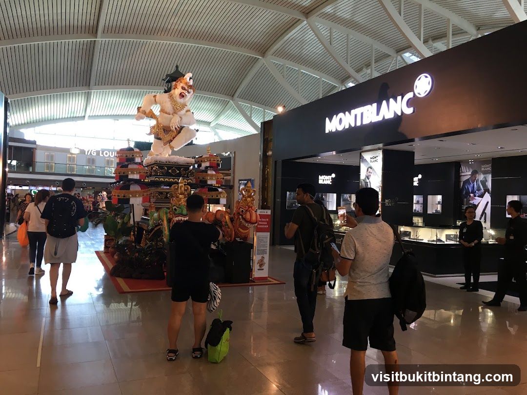 Montblanc Store Interior