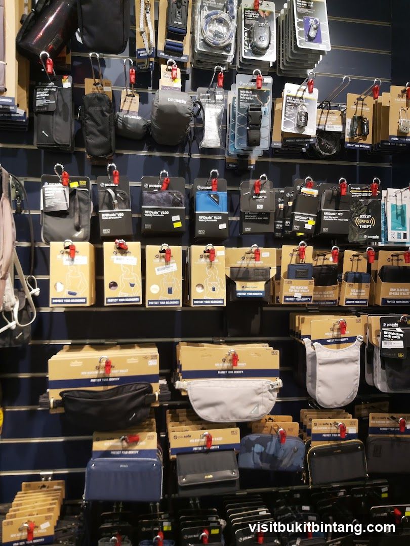 Pacsafe Travel Accessories Display