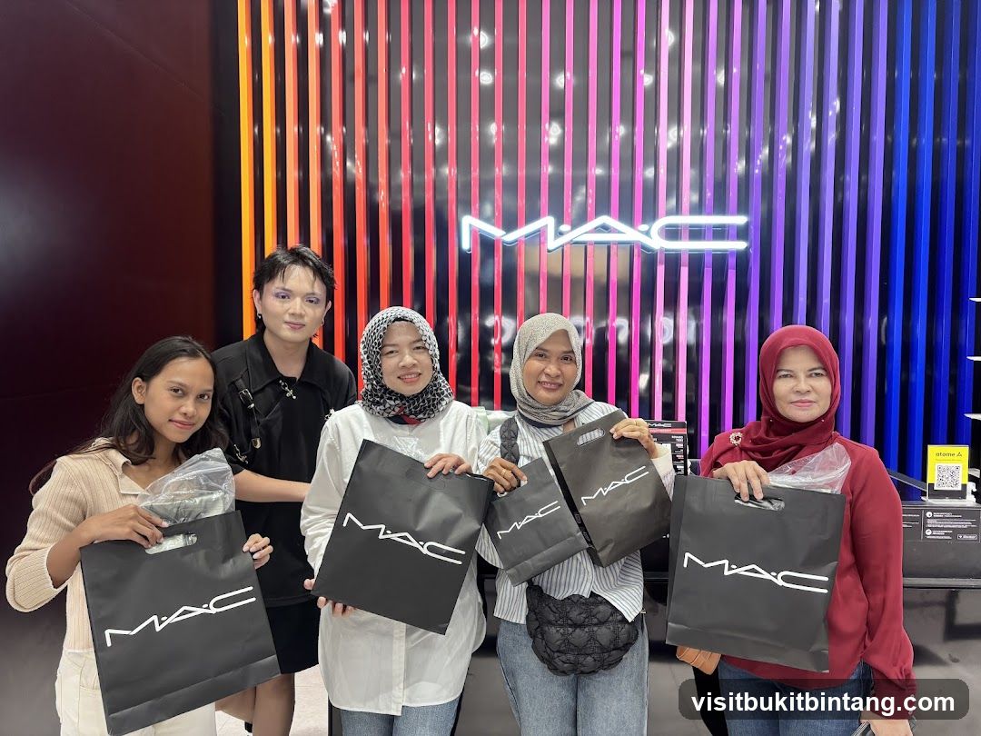 MAC Cosmetics Store