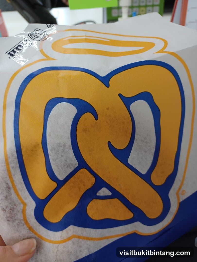 Auntie Anne's Pretzel Bag