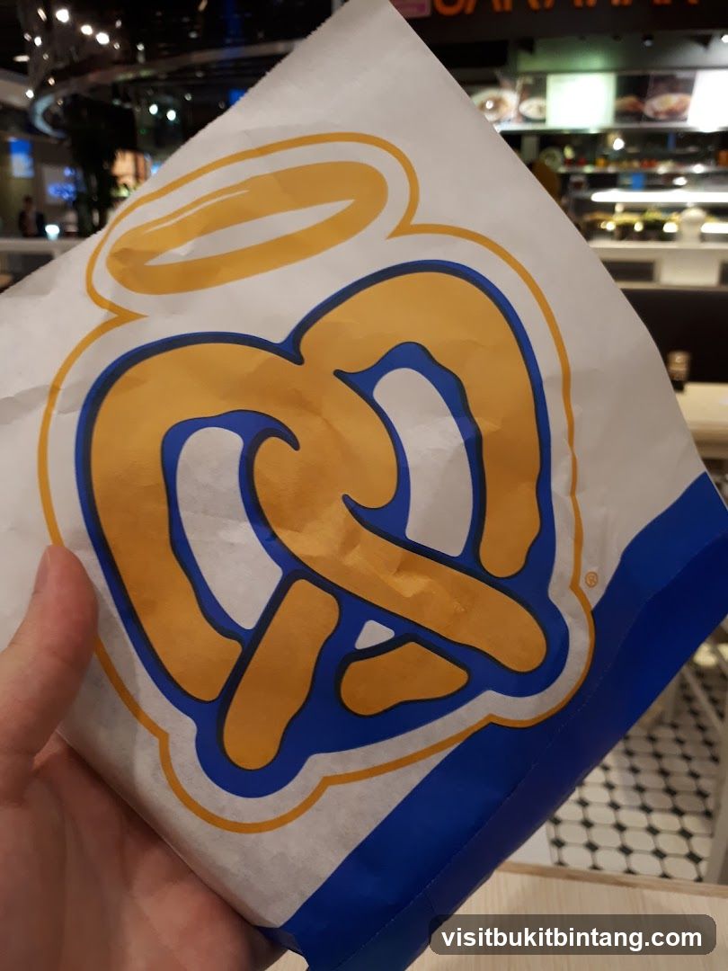 Auntie Anne's Pretzel Bag