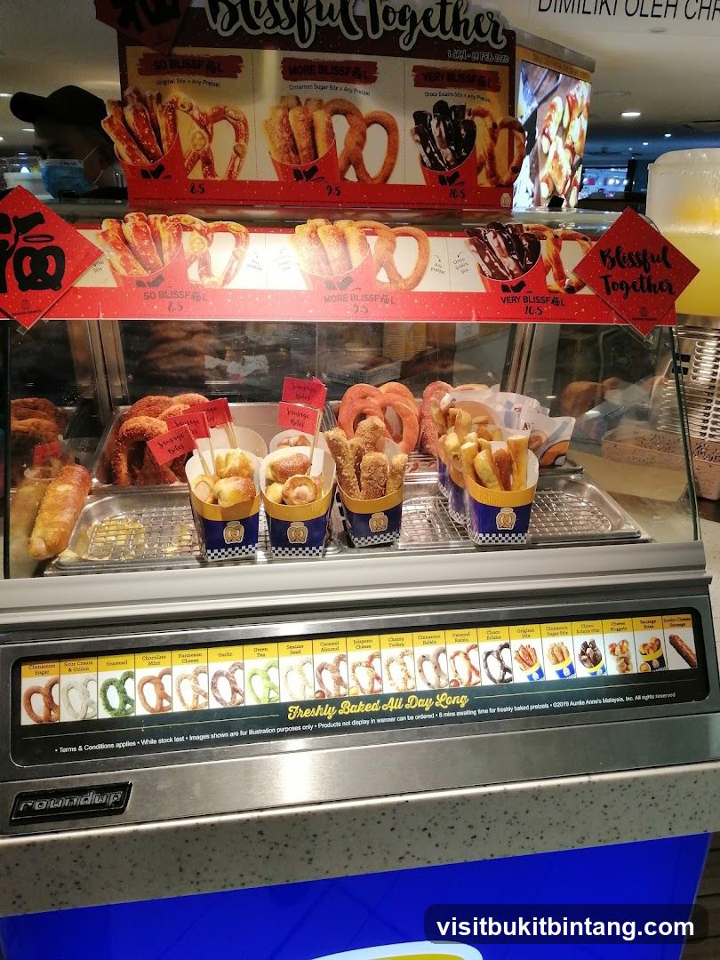 Auntie Anne's Pretzel Display