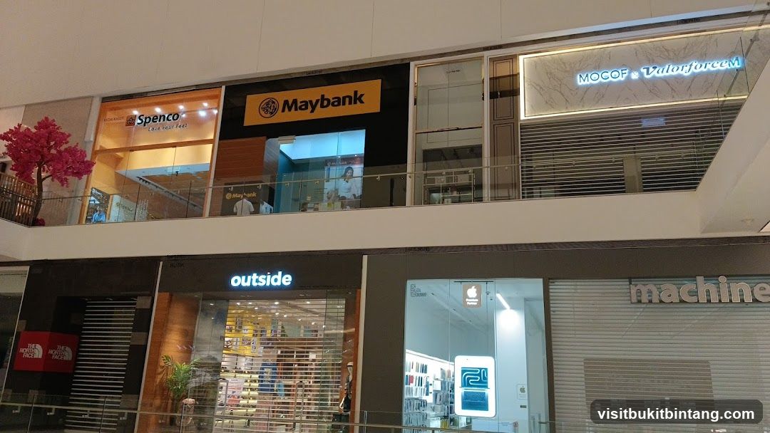 Mall storefronts