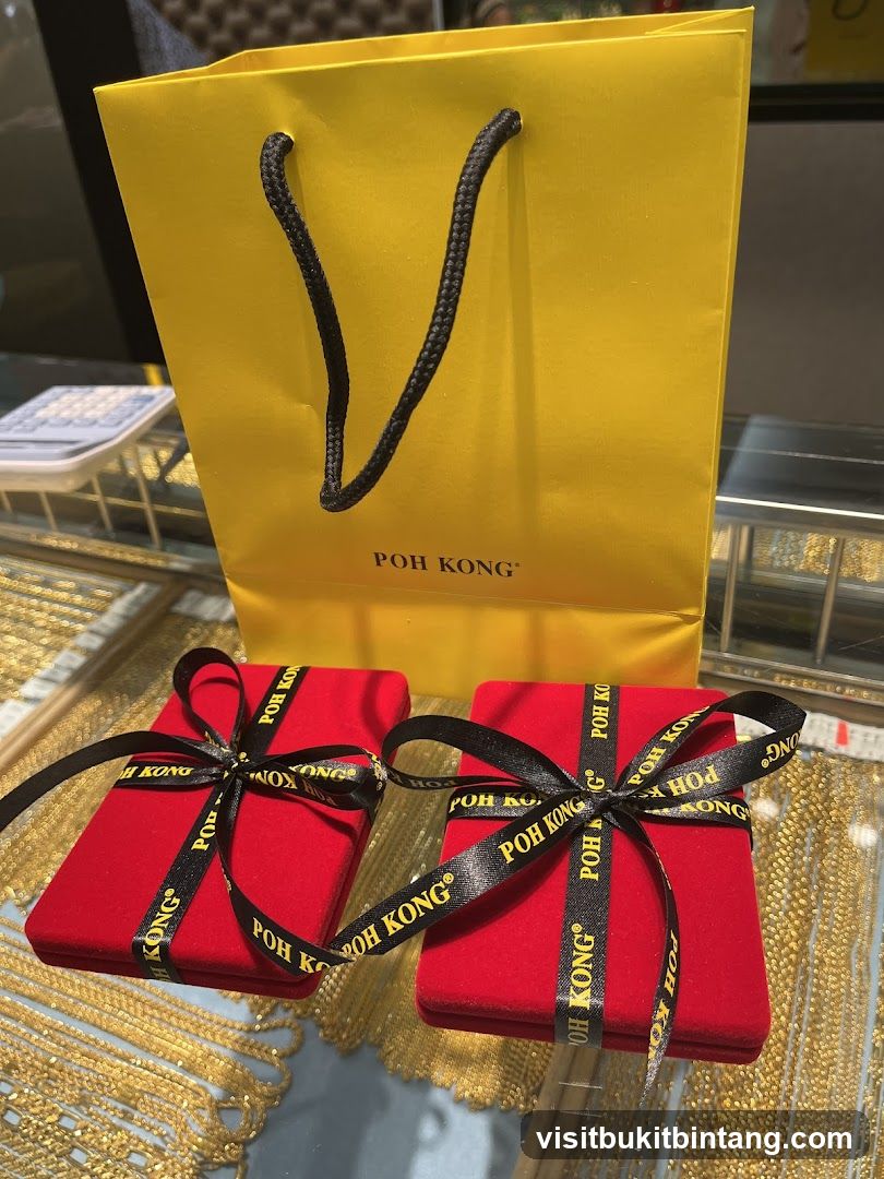 Jewelry Gift Boxes and Shopping Bag
