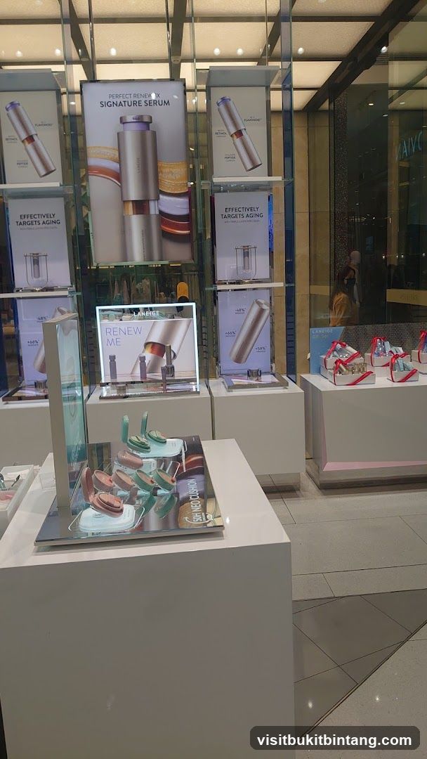 Cosmetics Display