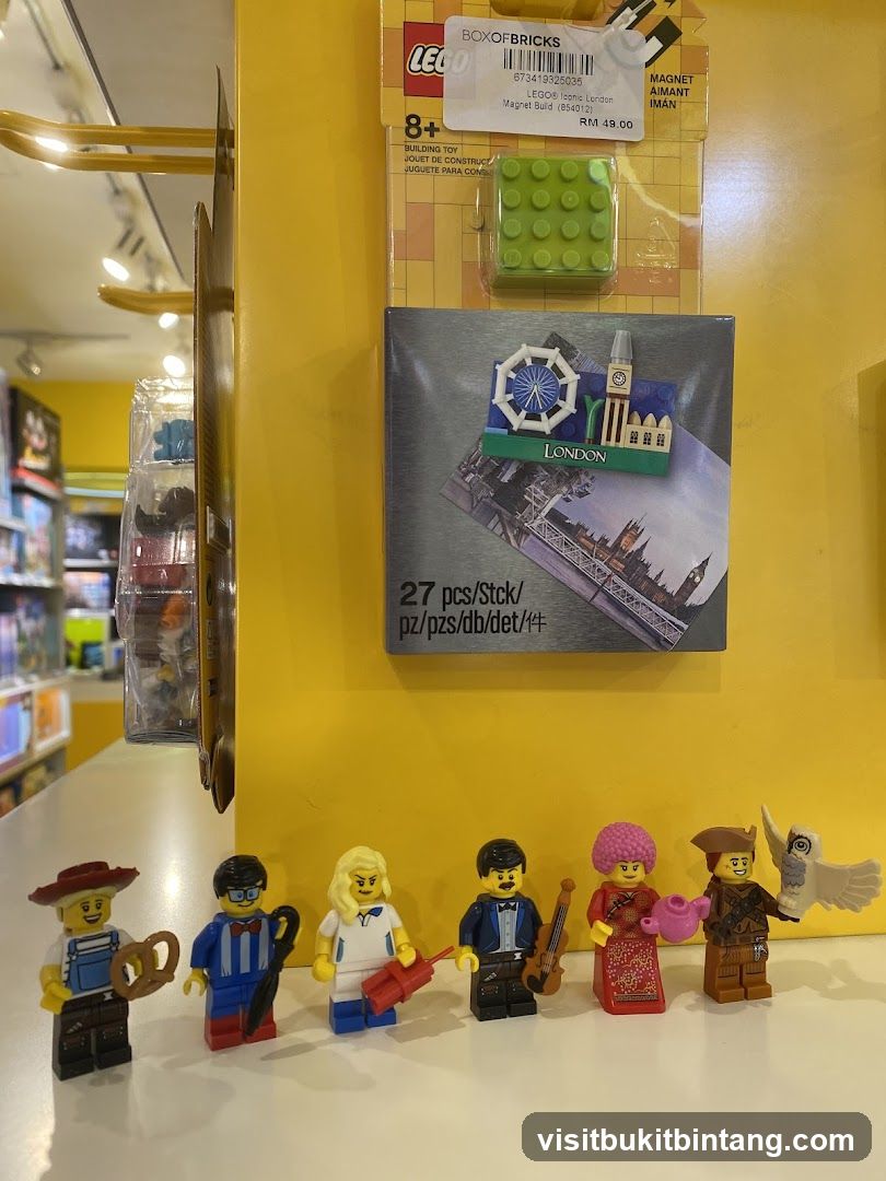 LEGO London Magnet Build