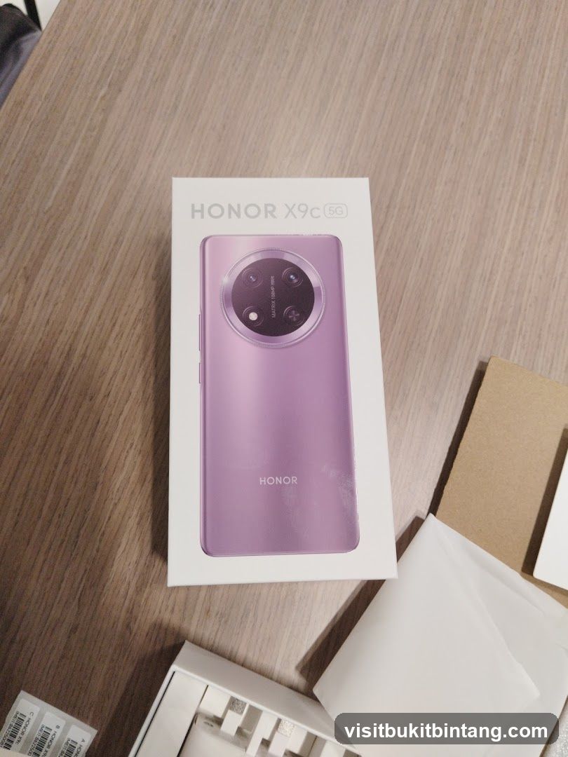 Honor X9c 5G Smartphone Box