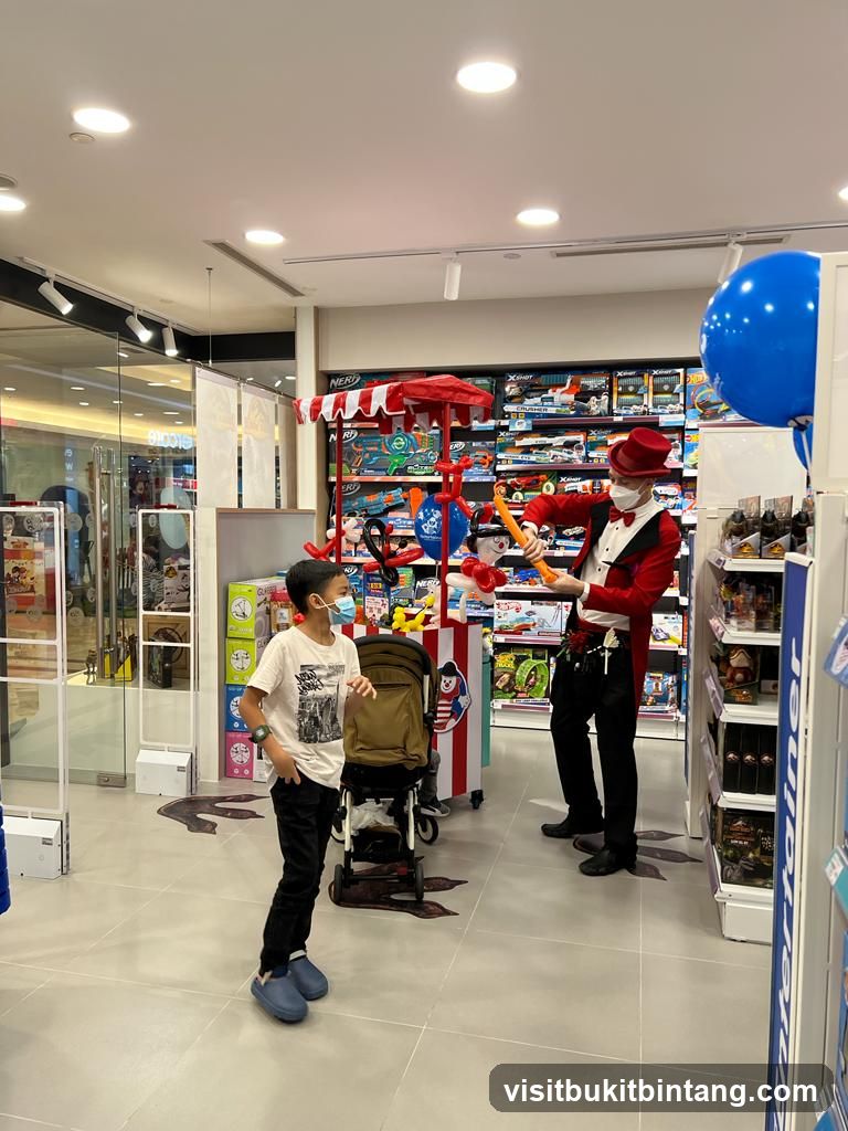 Entertainer with Balloon