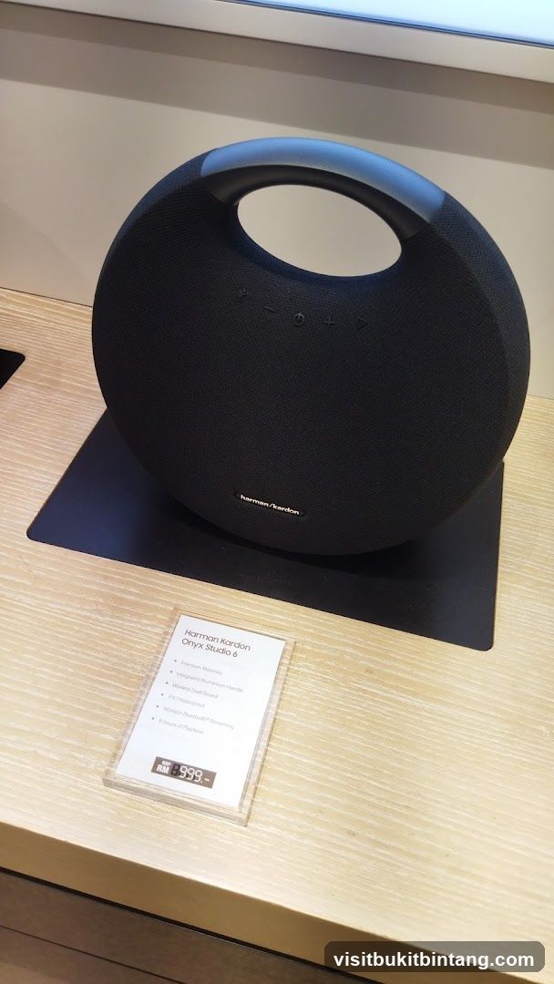 Harman Kardon Onyx Studio 6 Speaker