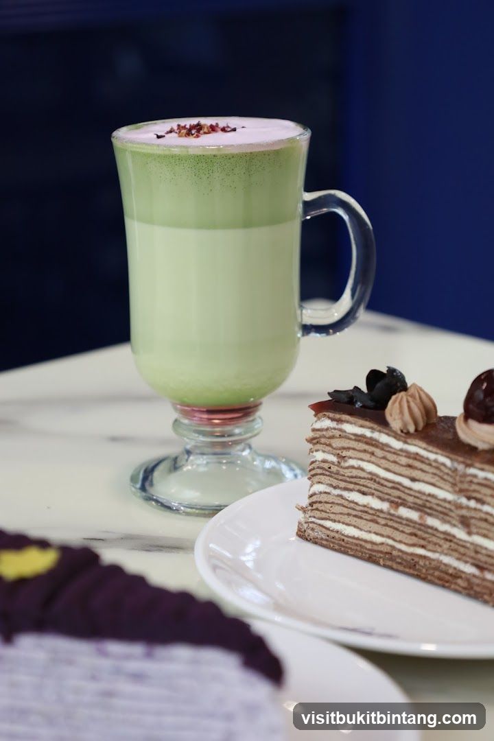 Matcha Latte and Crepe Cake