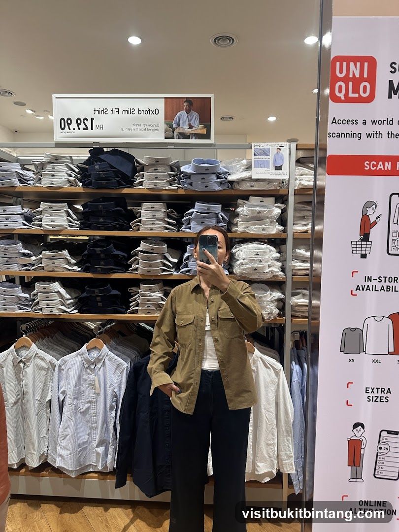 Uniqlo Store Interior