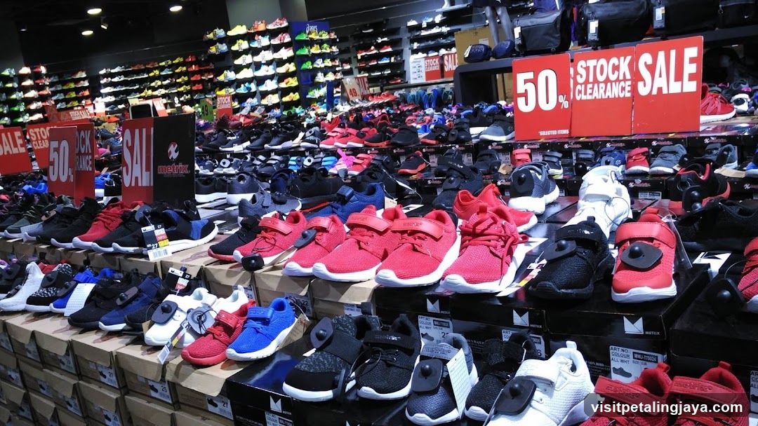 Shoe Store Interior Display