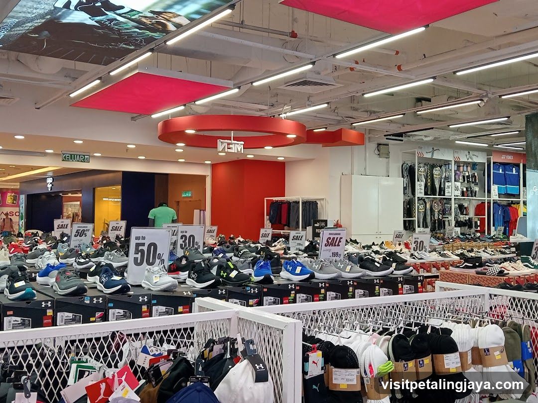Shoe Store Interior Sale Display