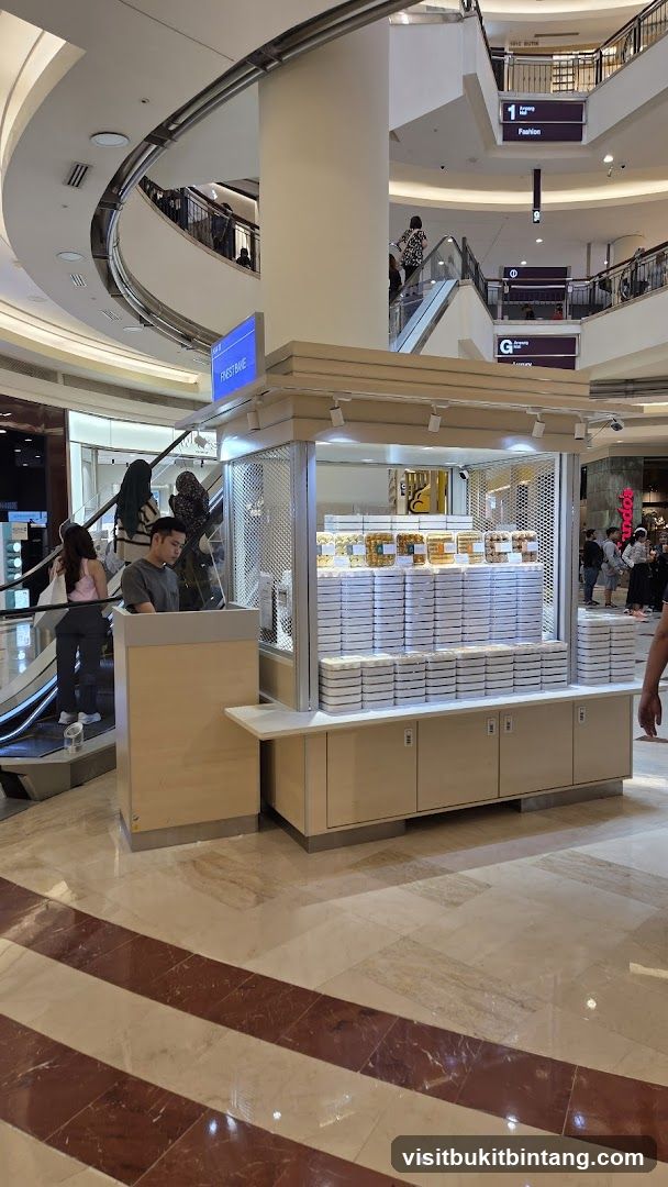 Dessert Stall in Mall