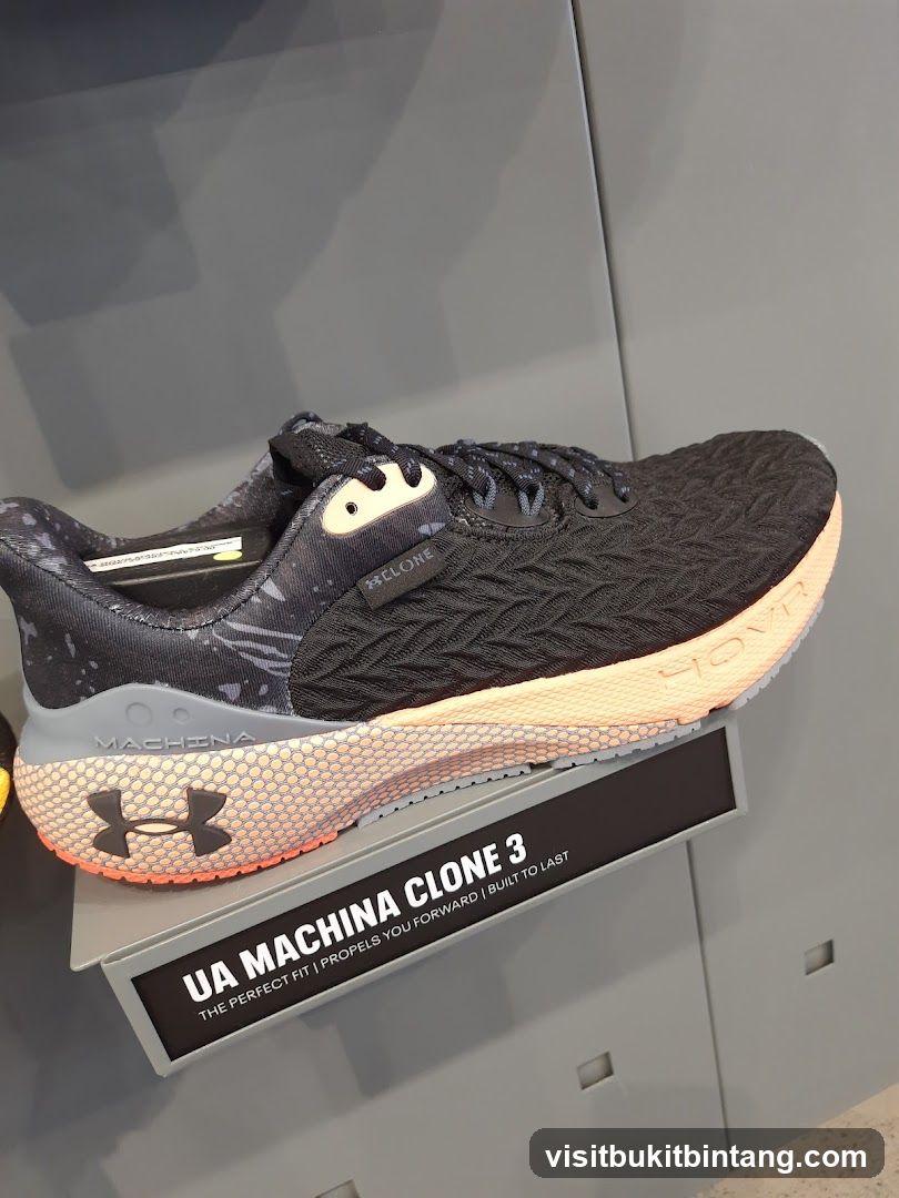 Under Armour Machina Clone 3 Running Shoe