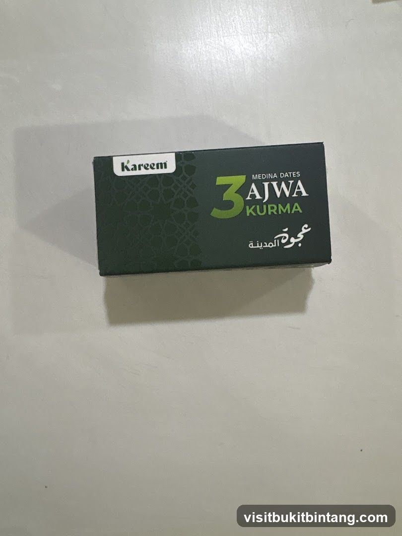 Kareem Ajwa Dates Box