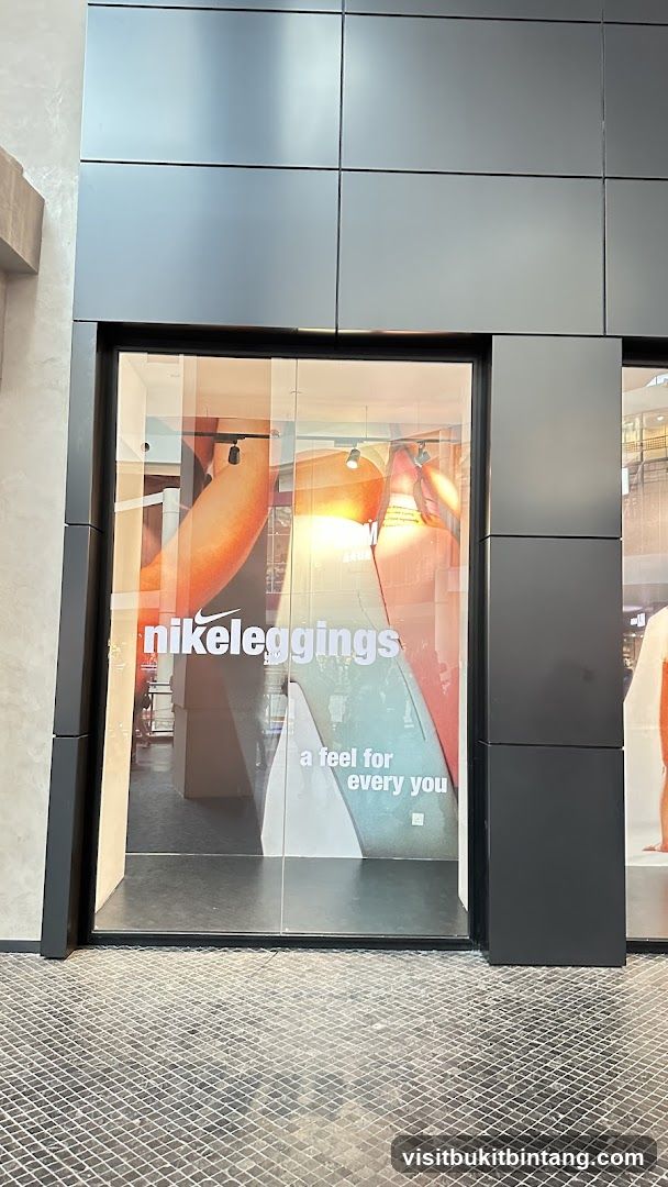 Nike Leggings Storefront