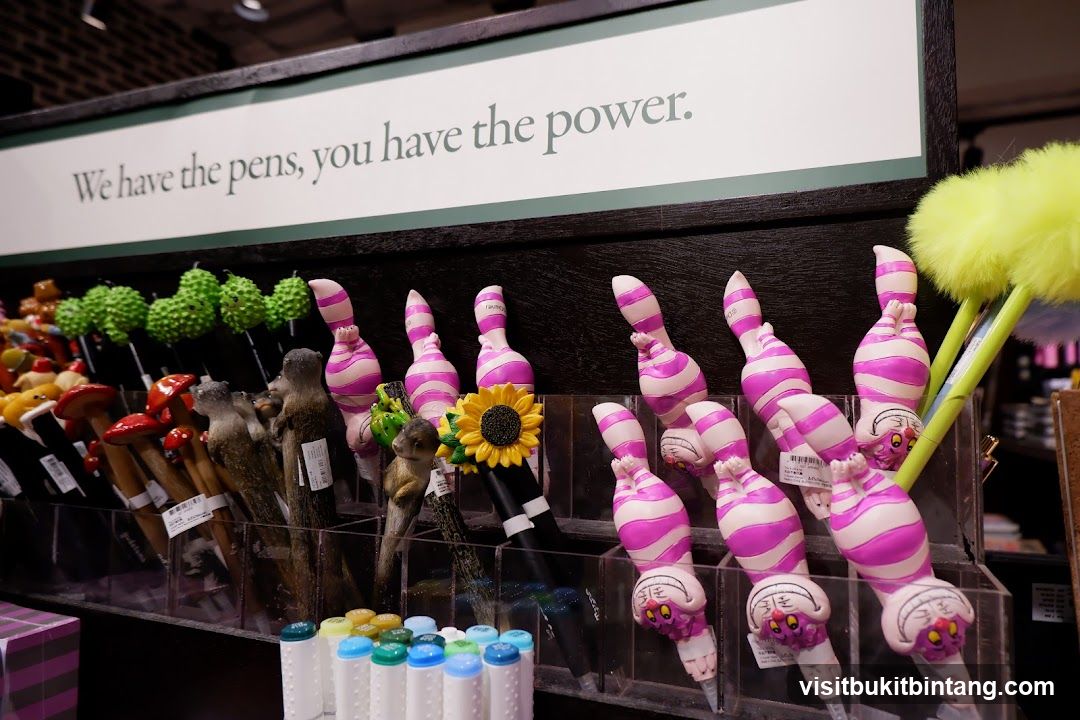 Novelty Pens Display