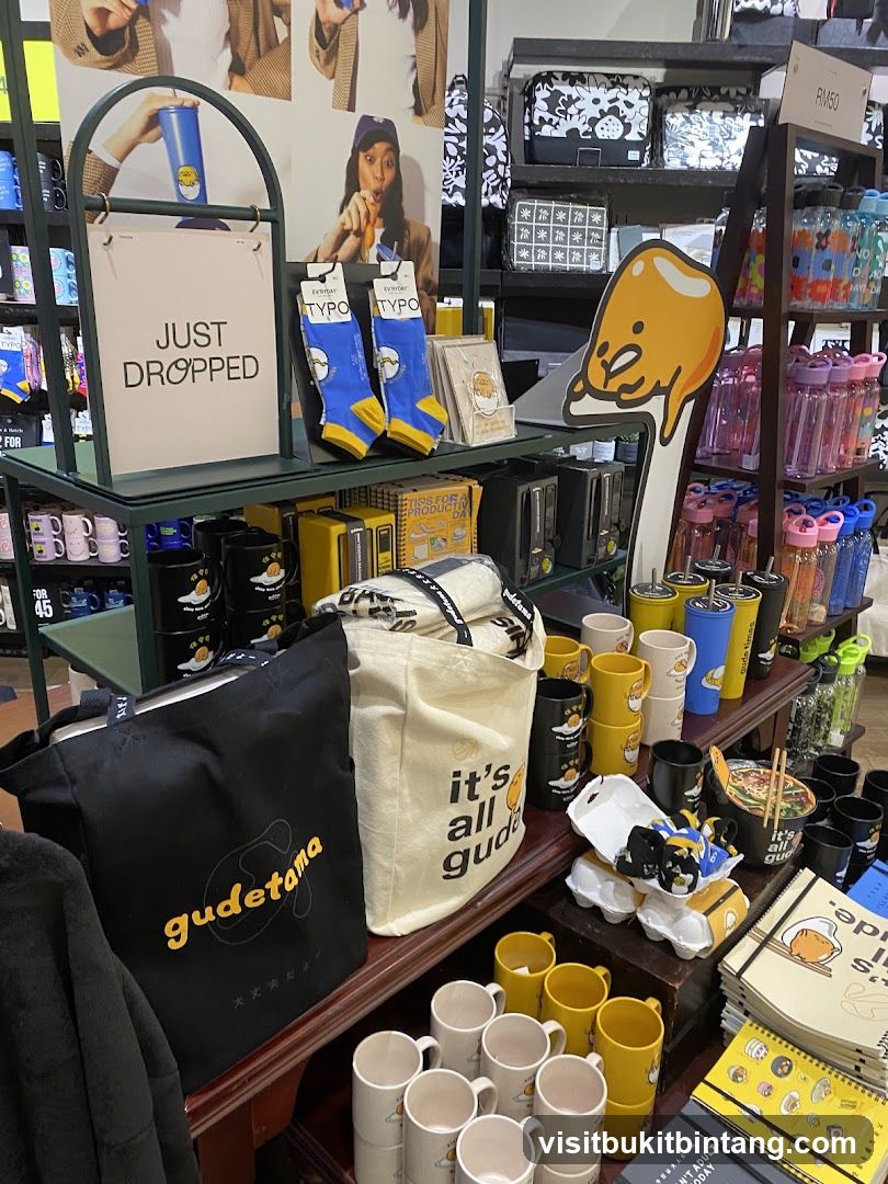 Gudetama Merchandise Display