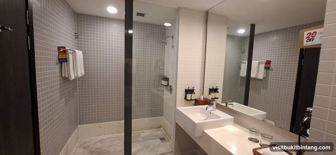 Hotel Bathroom