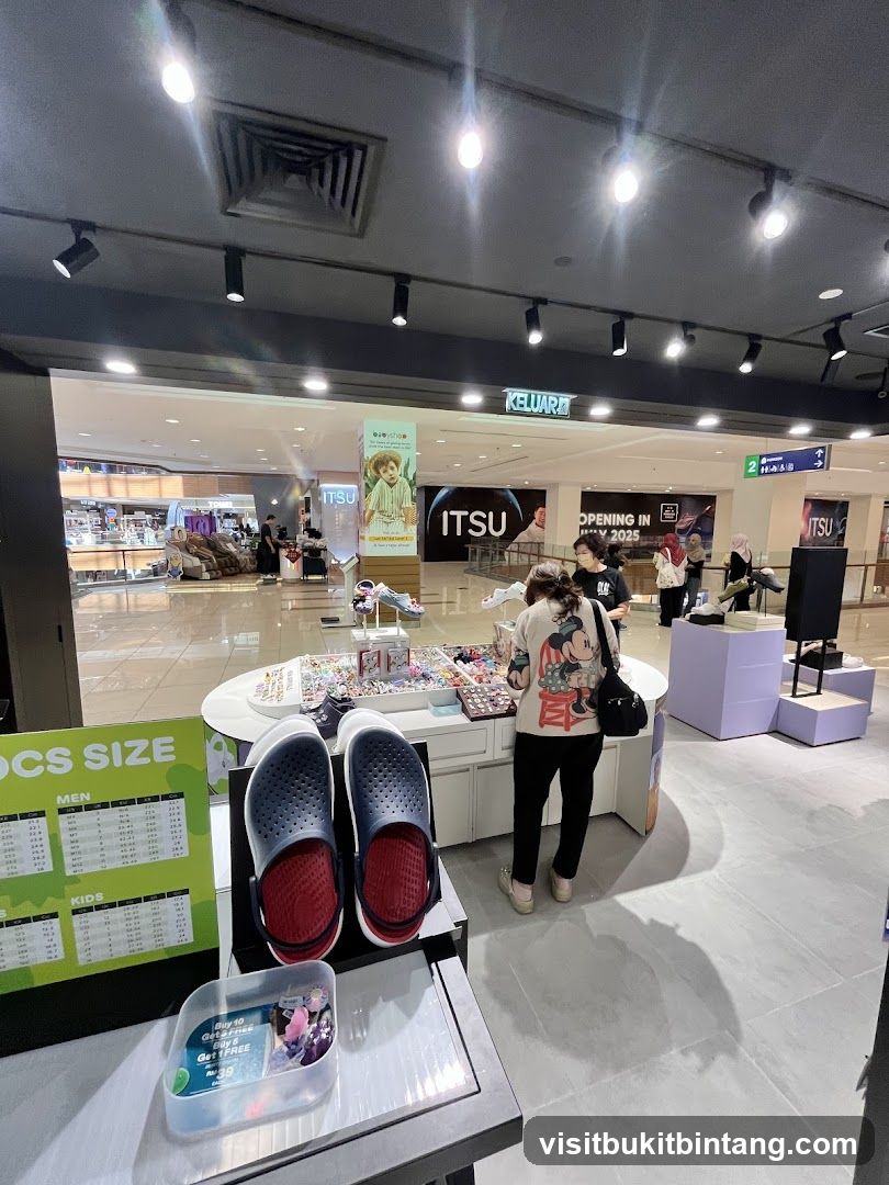 Crocs Gurney Plaza