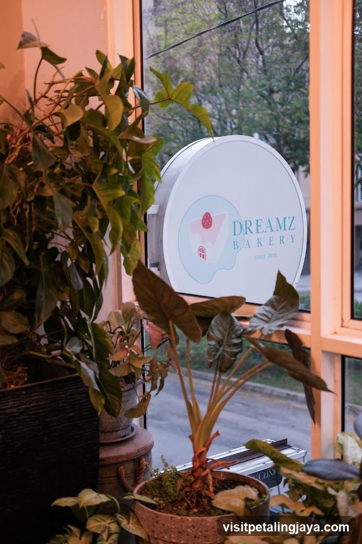 Dreamz Bakery