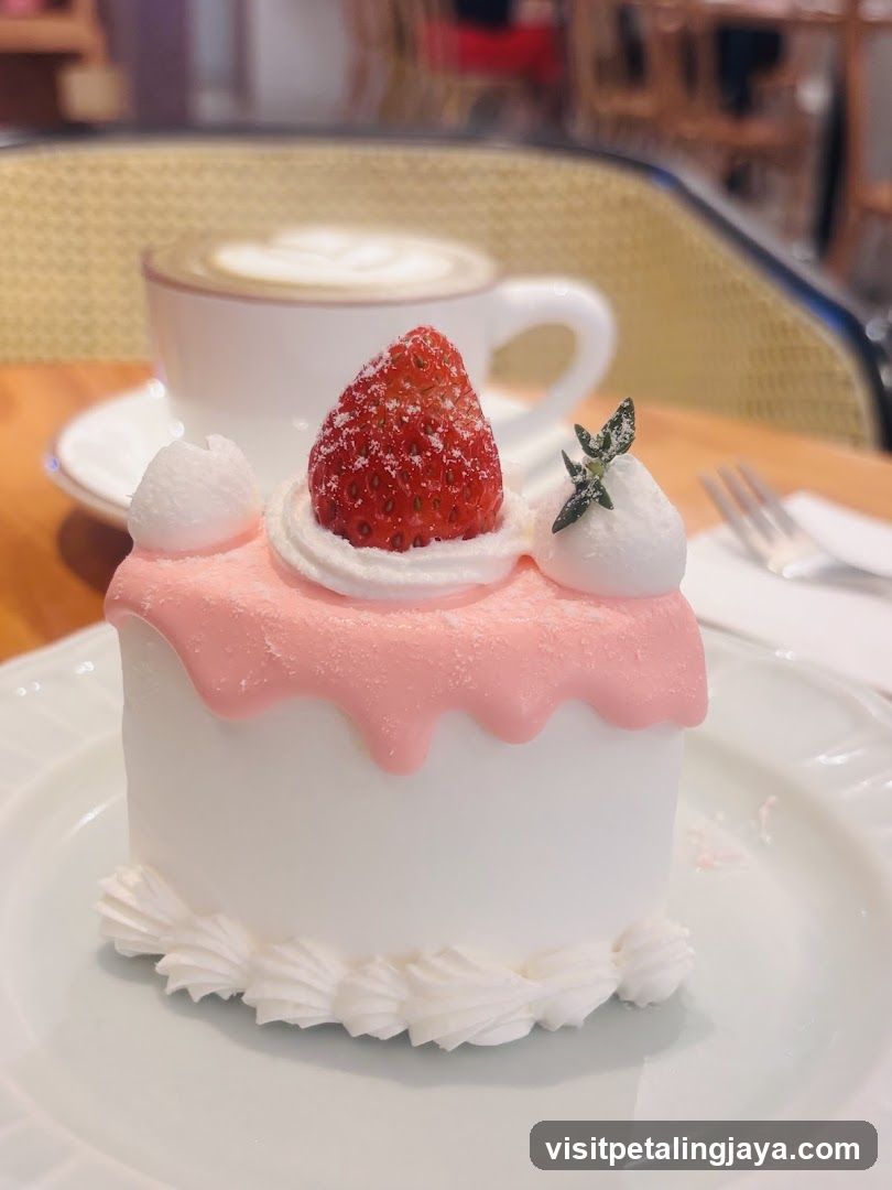 Strawberry Cake with Latte