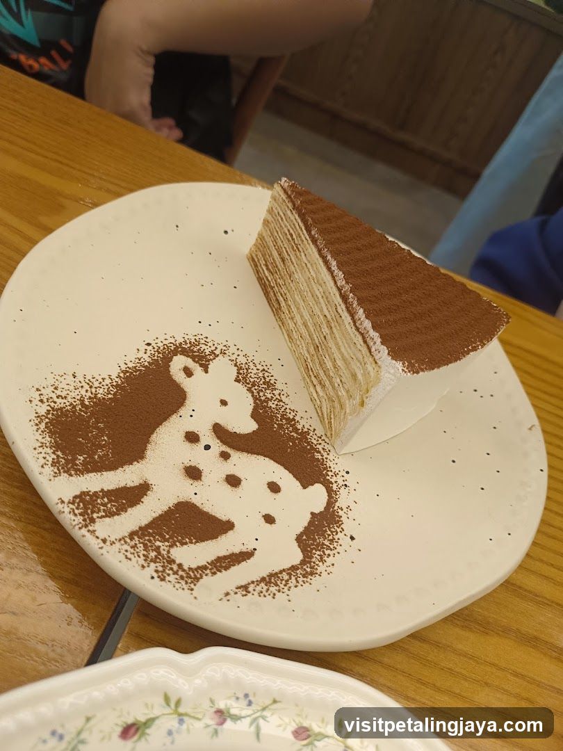 Cake with Tiramisu Dusting