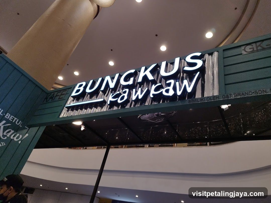 Bungkus kaw kaw @ Centrepoint