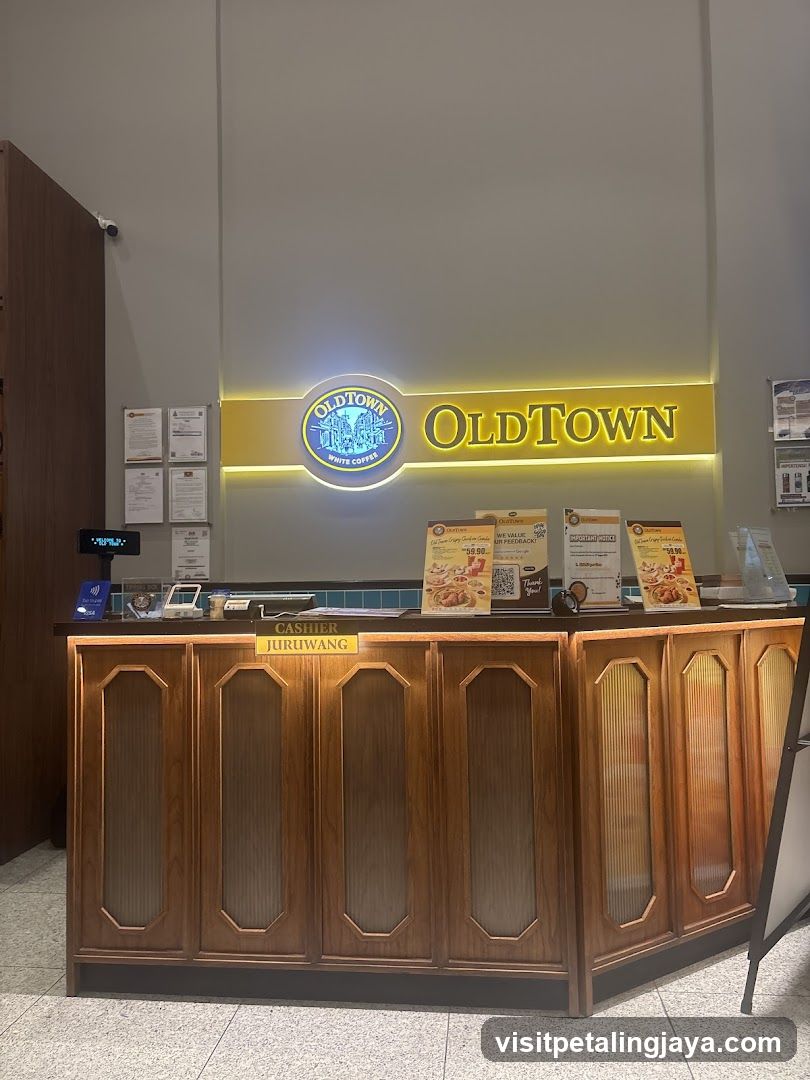 OldTown Counter Interior