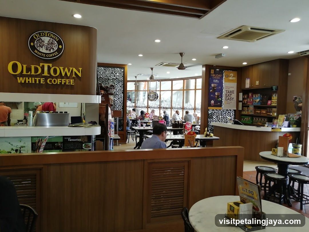 OldTown White Coffee Interior