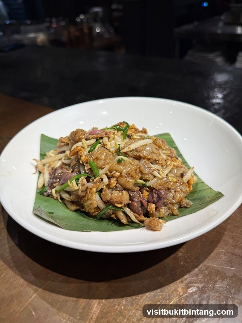 Noodles with Meat and Sprouts