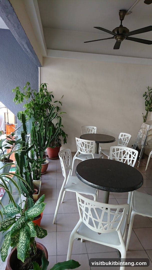 Outdoor Seating Area with Plants
