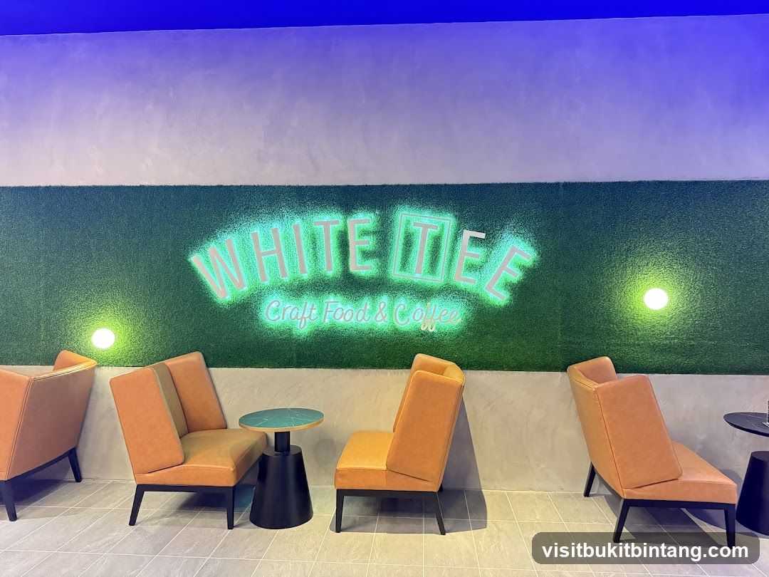 White Tee Craft Food & Coffee Interior