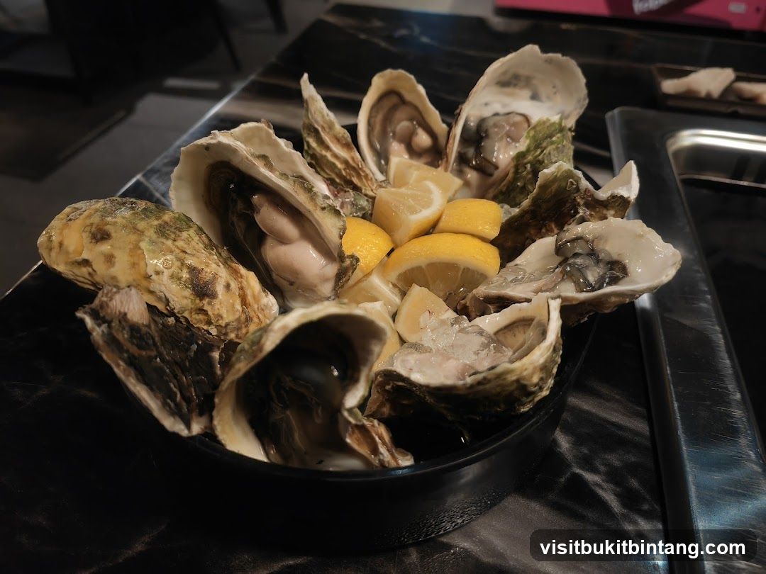 Oysters with Lemon