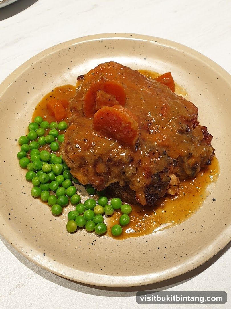 Braised Meat with Carrots and Peas