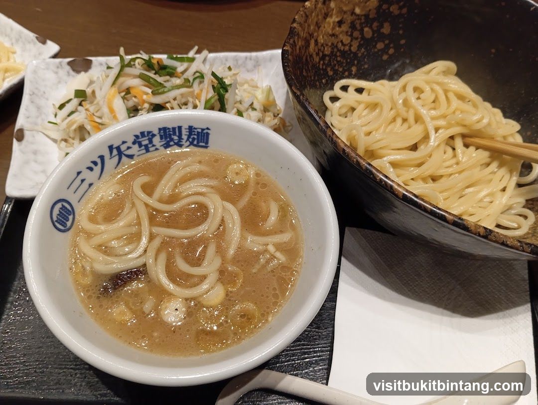 Ramen dish