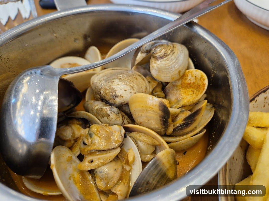 Steamed Clams with Broth