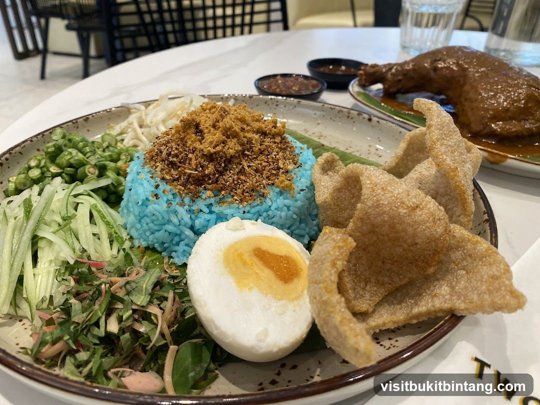 Nasi Kerabu with Chicken