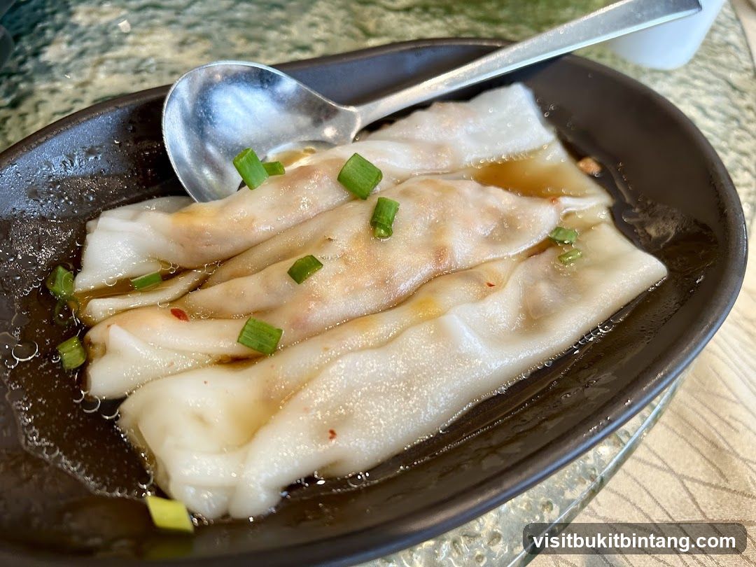 Steamed Rice Rolls