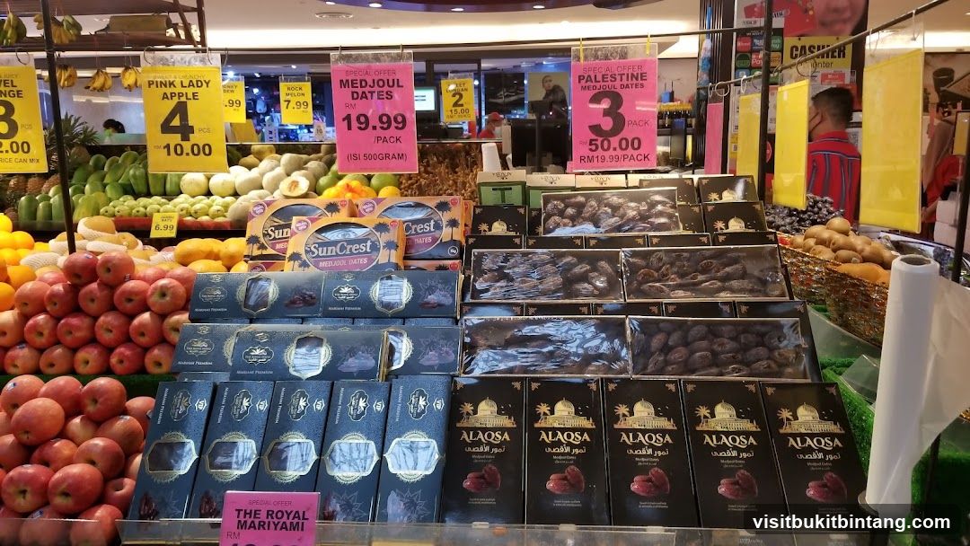 Fruit and Date Display