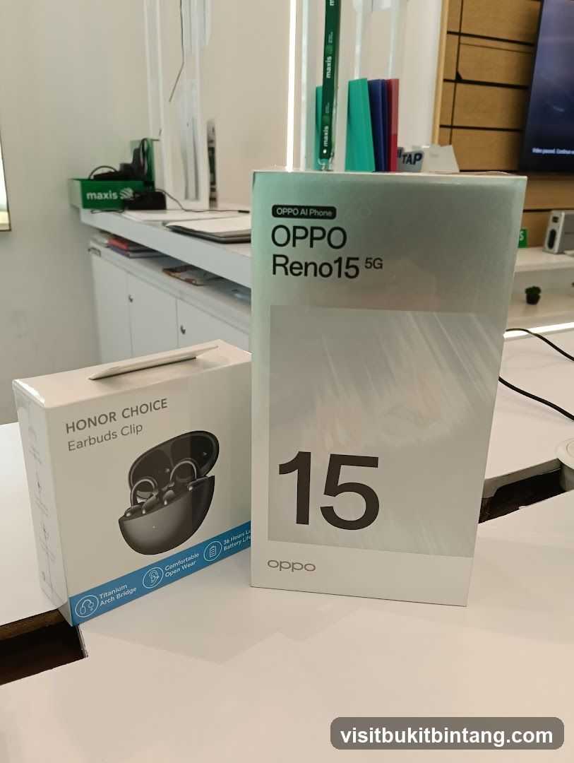 OPPO Reno15 5G and HONOR CHOICE Earbuds Clip