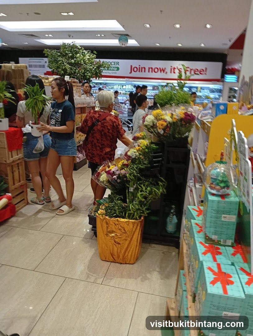 Grocery Store Floral and Gift Display