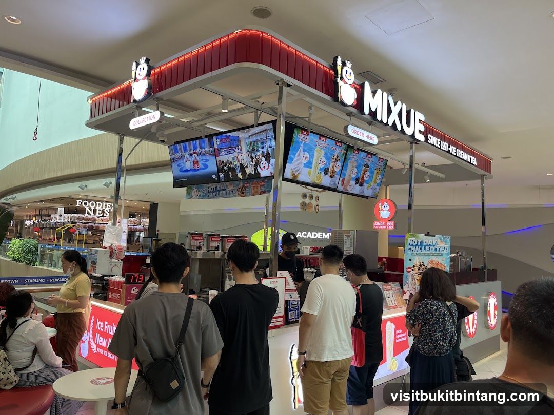 Mixue Ice Cream and Tea Store