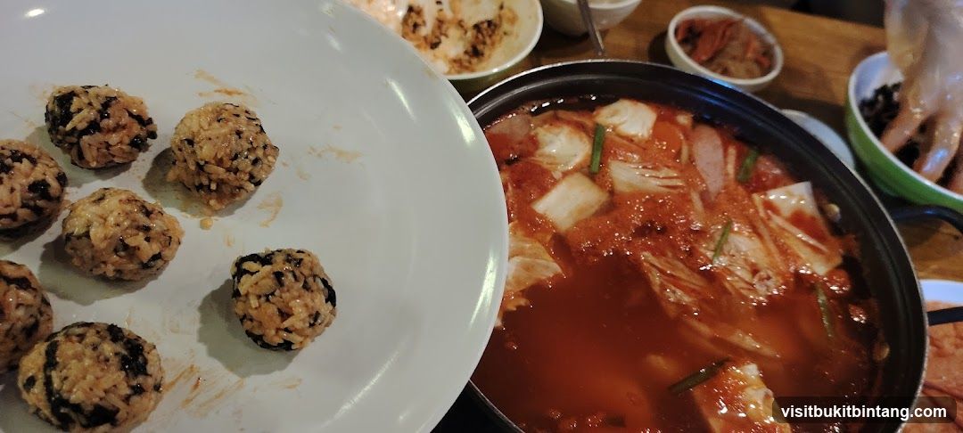 Kimchi Stew and Rice Balls