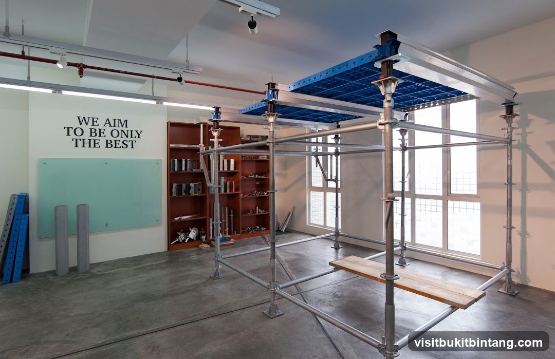 Scaffolding structure in a room