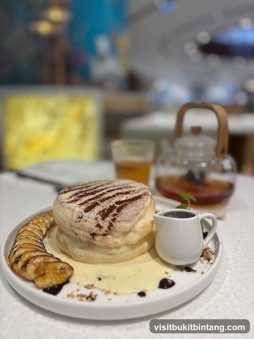 Fluffy Pancakes with Caramelized Bananas