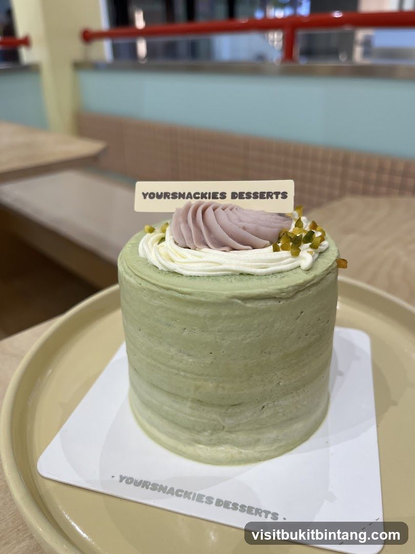 Mini Green Cake