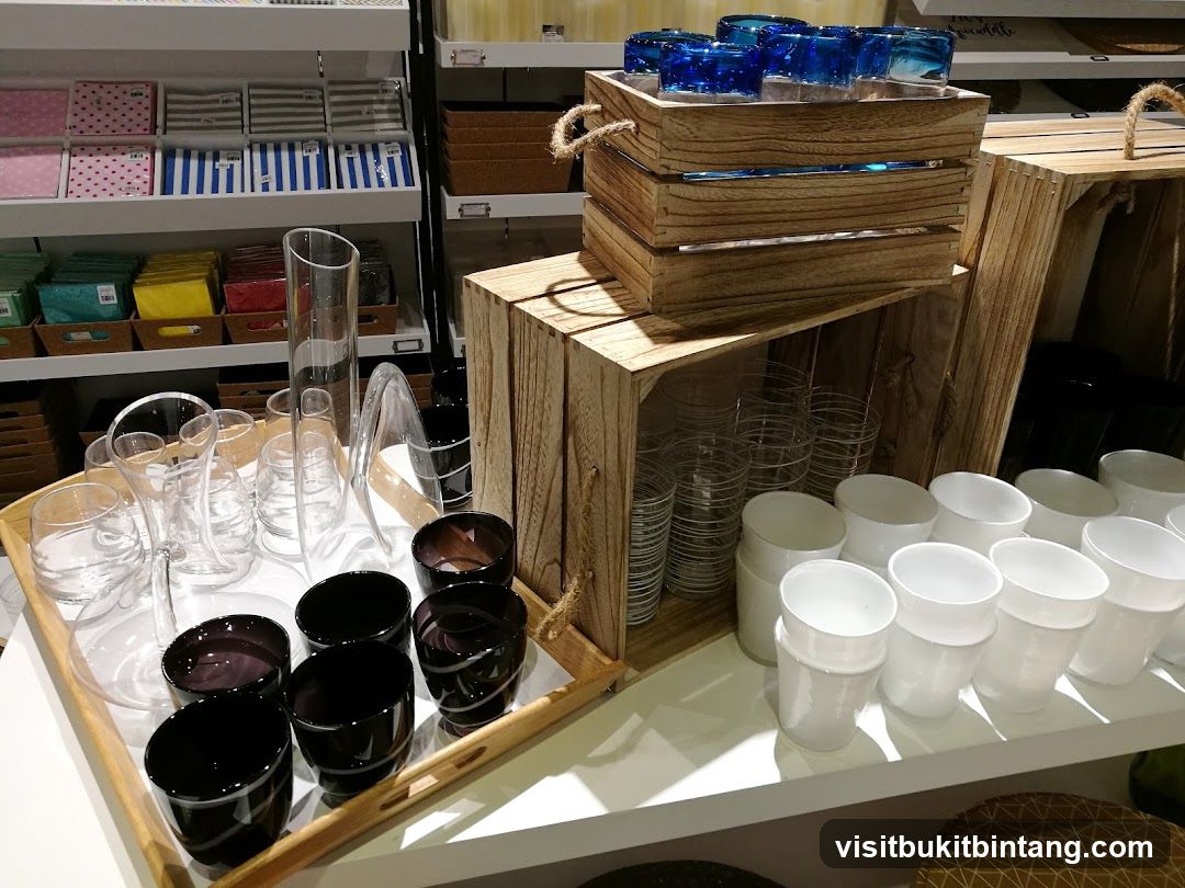 Tableware display