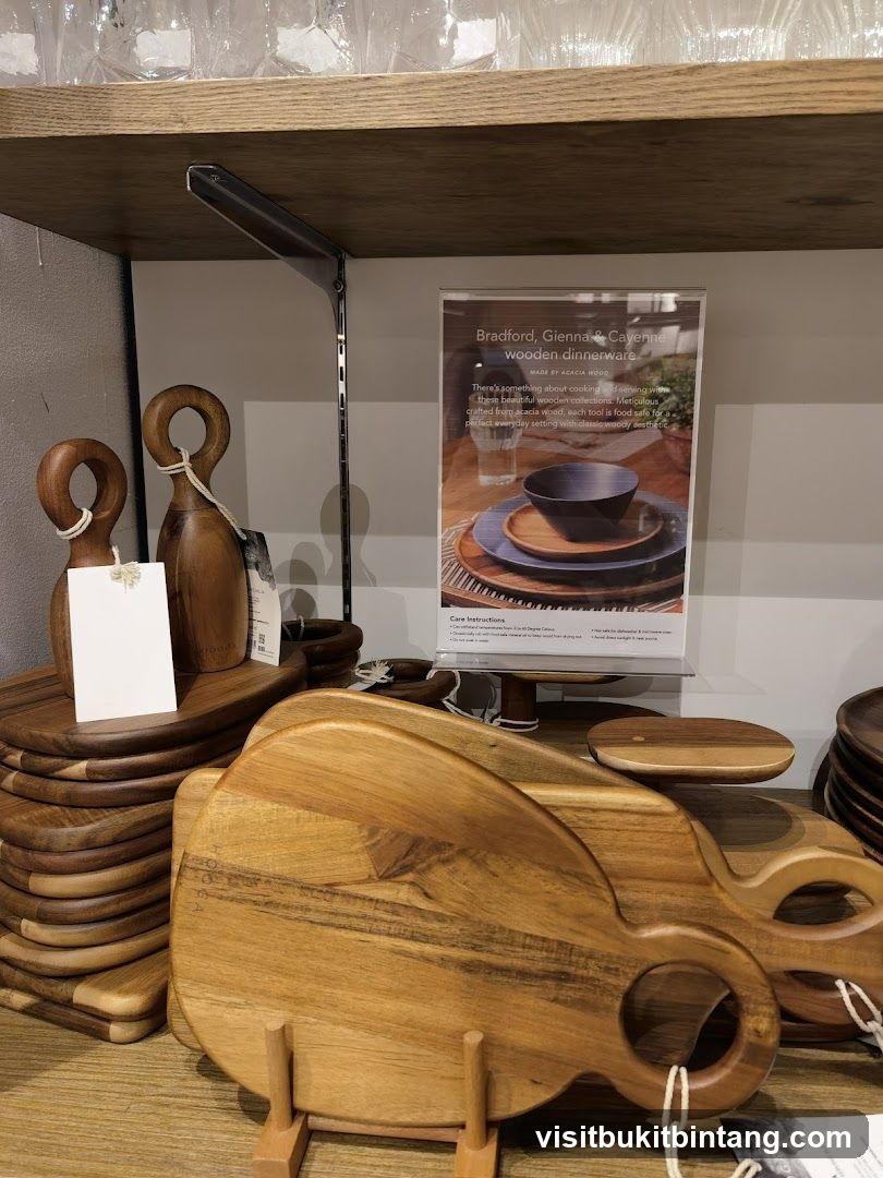 Wooden Dinnerware Display